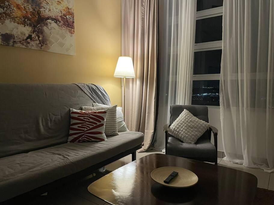 Affordable Family Stay In Bangi Kajang Exterior photo
